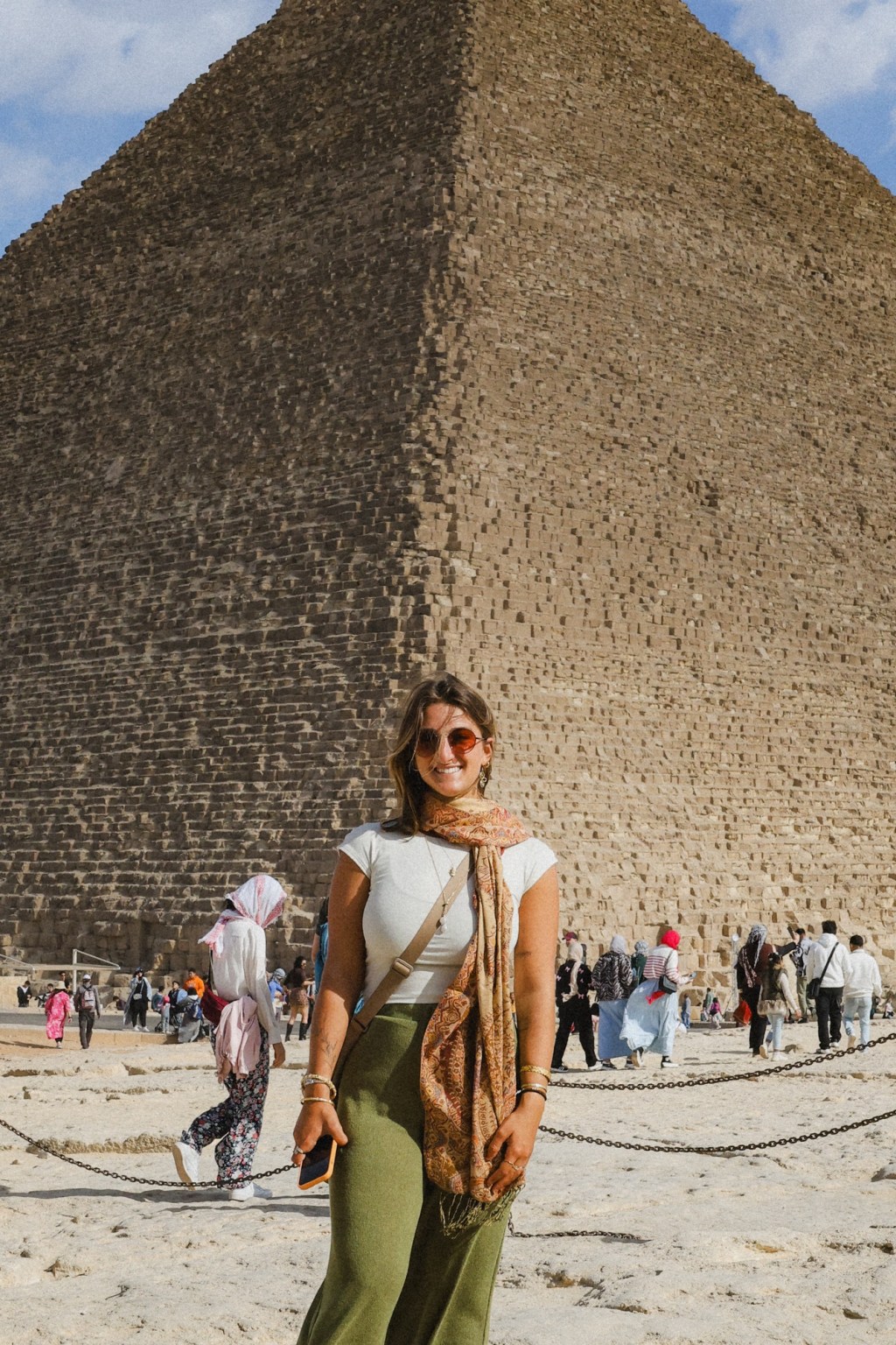 Being a Woman and a Solo Traveler Trying to Make&nbsp;Friends